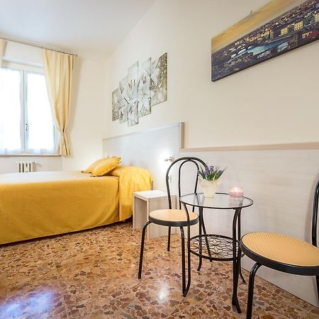 B&B Dolce Luna Φλωρεντία Εξωτερικό φωτογραφία