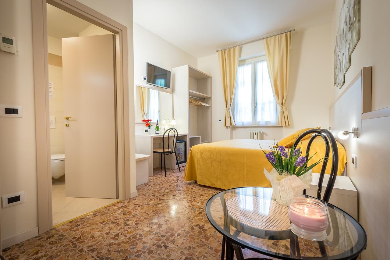 B&B Dolce Luna Φλωρεντία Εξωτερικό φωτογραφία